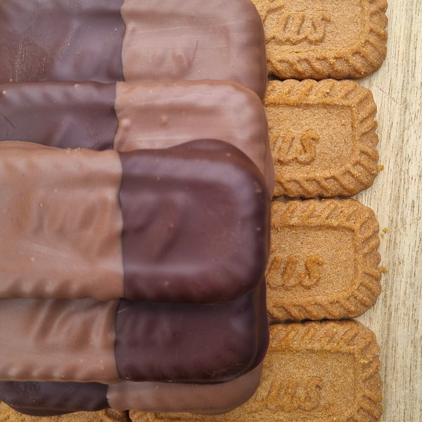 Dipped Biscoff Biscuits